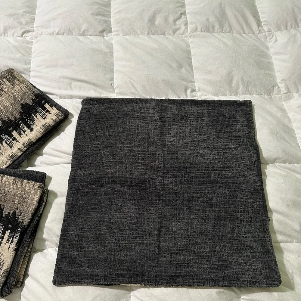 Set of Three Throw Decorative Pillow Cases 20x20in Pattern Tan Black Gray Zipper - Picture 5 of 6